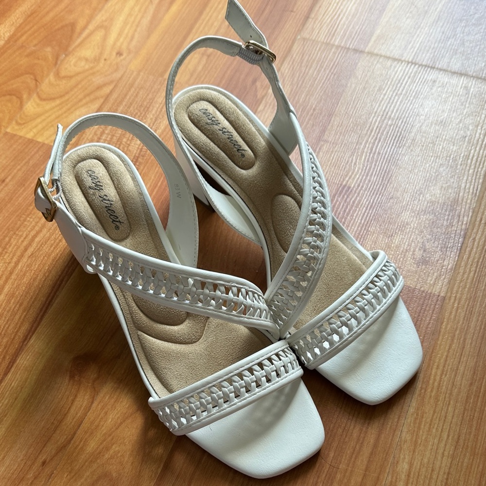 Easy Street White Slingback Sandals